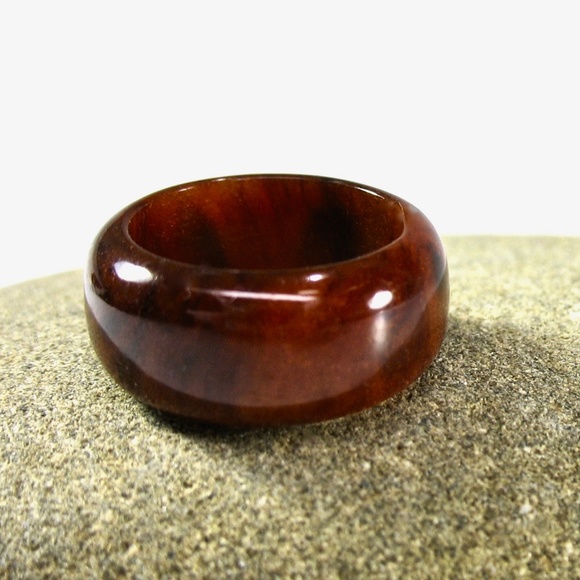 Bakelite Ring, Root Beer, 1940s, Tested, Size 5.5 - Picture 3 of 7